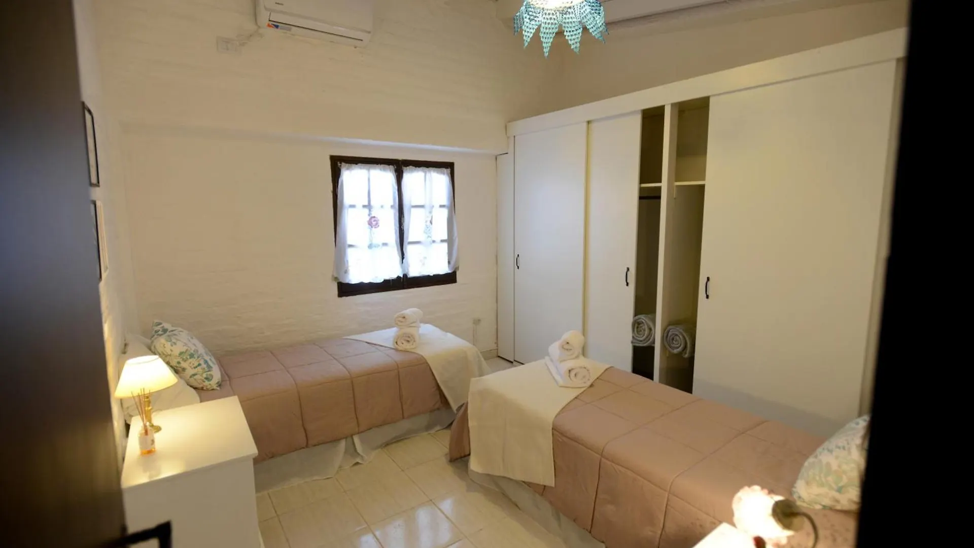 Сasa de vacaciones Amplio, Verde Y Privado. Mendoza Argentina